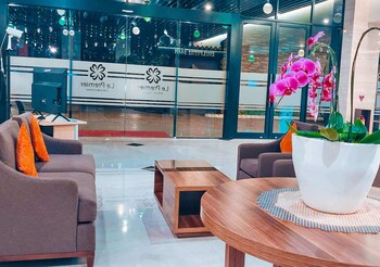 le premier hotel kota deltamas