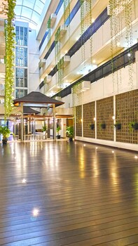 le premier hotel kota deltamas