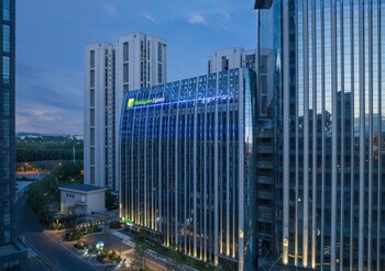 holiday inn express changchun ecological square an ihg hotel