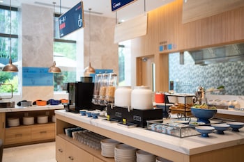 holiday inn express changchun ecological square an ihg hotel