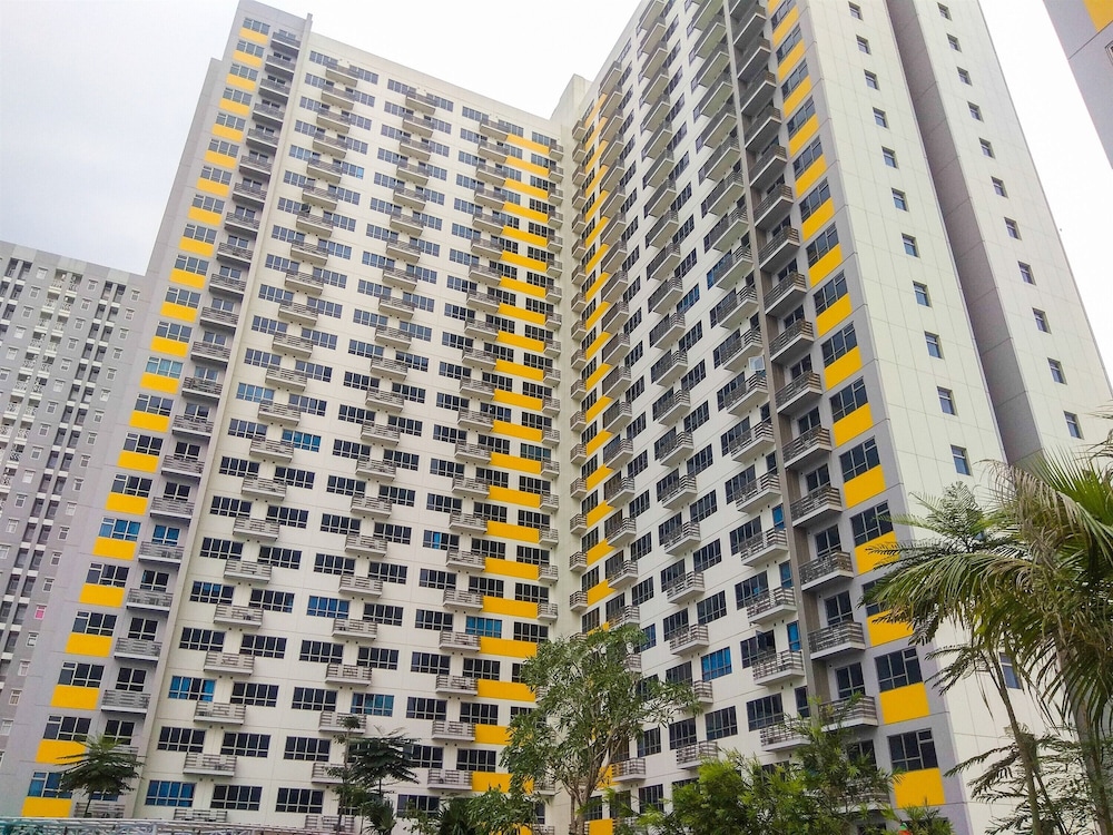nice and comfy studio at springlake summarecon apartment