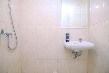 nice and comfy studio at springlake summarecon apartment