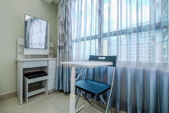 nice and comfy studio at springlake summarecon apartment