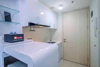 nice and comfy studio at springlake summarecon apartment