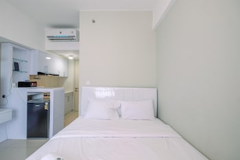 nice and comfy studio at springlake summarecon apartment