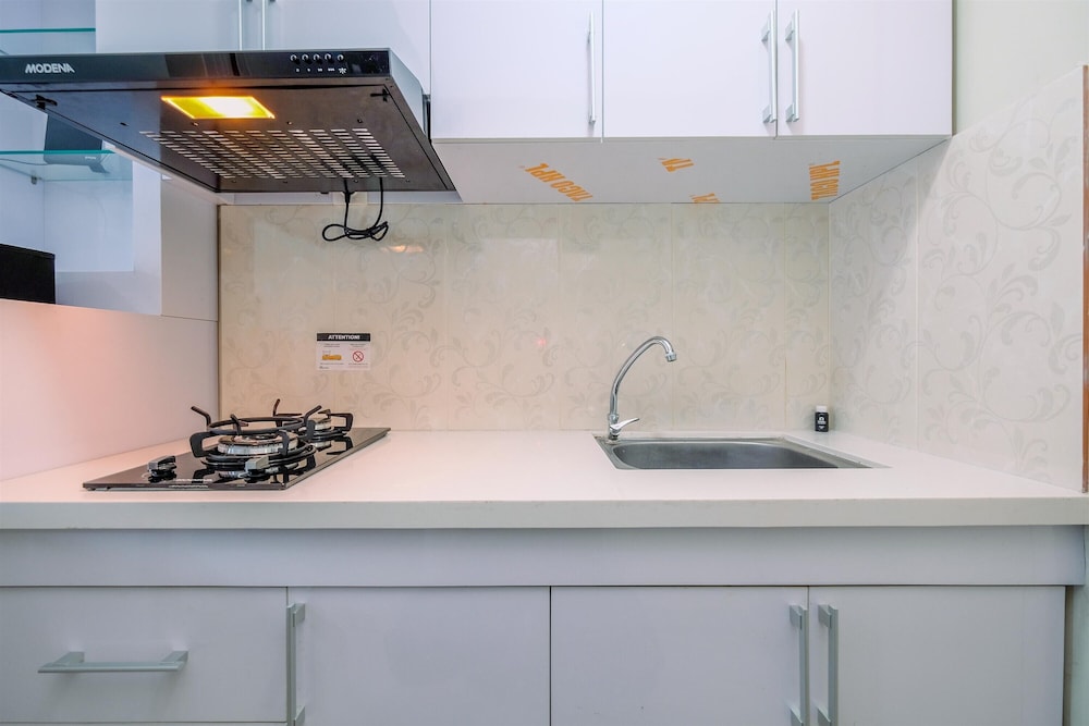 nice and comfy studio at springlake summarecon apartment