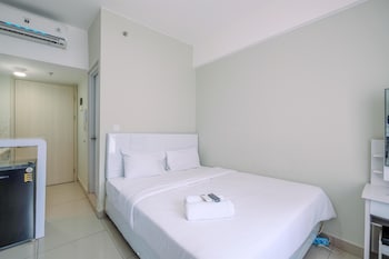 nice and comfy studio at springlake summarecon apartment