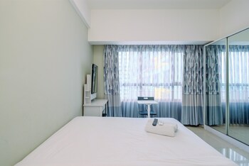 nice and comfy studio at springlake summarecon apartment