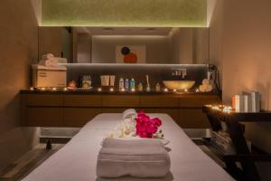 al khoory courtyard hotel