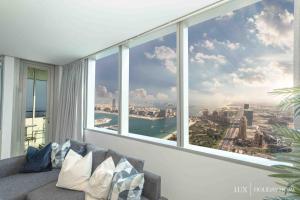 lux the sky view suite dubai marina