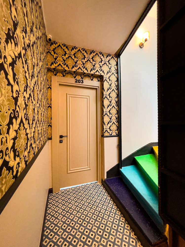 lumina boutique hotel