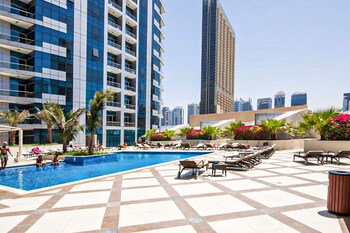 tms charming 1bed in dubai marina