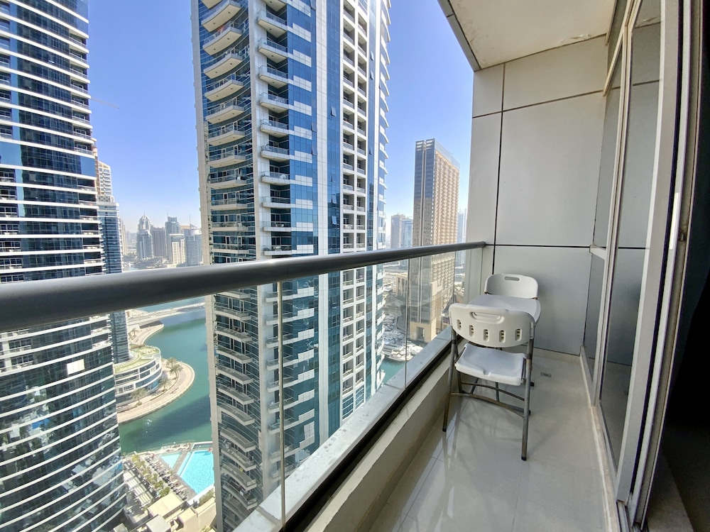 tms charming 1bed in dubai marina