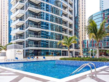 tms charming 1bed in dubai marina