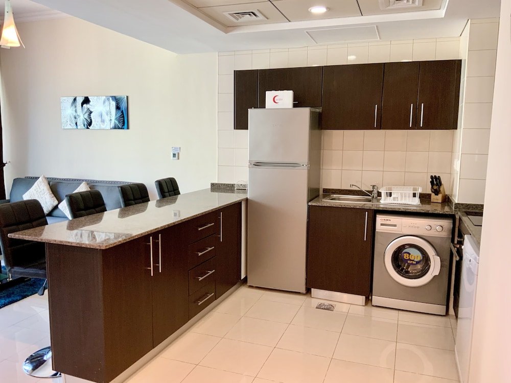 tms charming 1bed in dubai marina