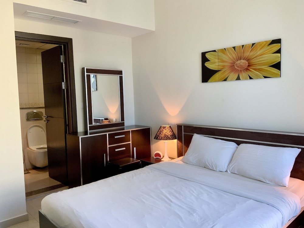 tms charming 1bed in dubai marina