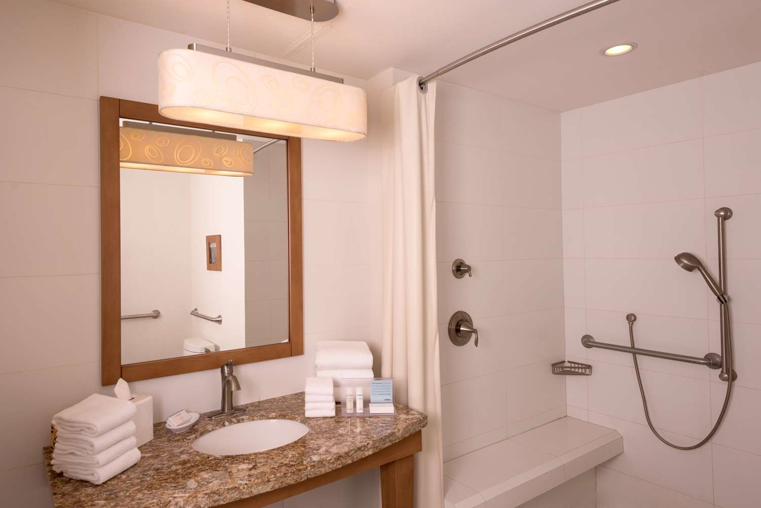 hampton inn by hilton guadalajara expo