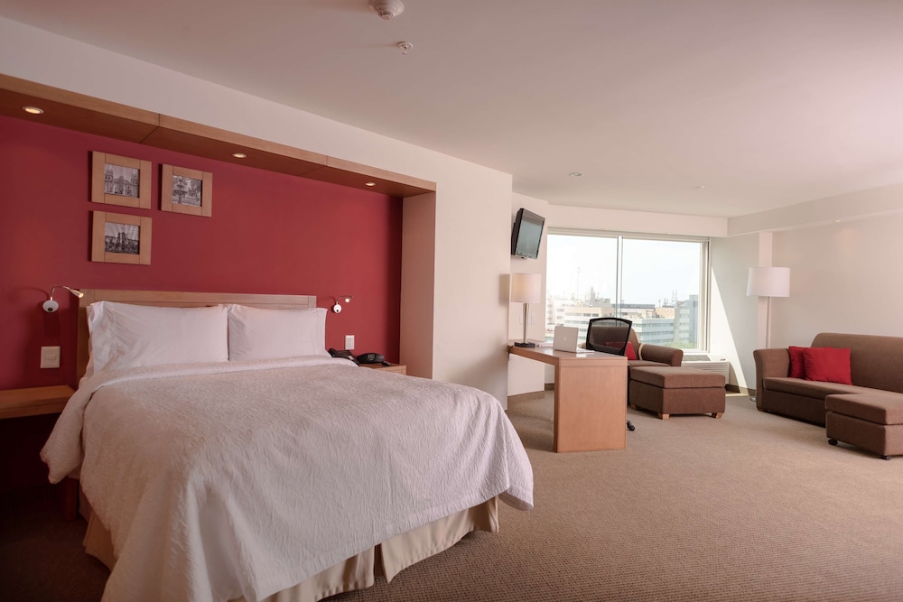 hampton inn by hilton guadalajara expo