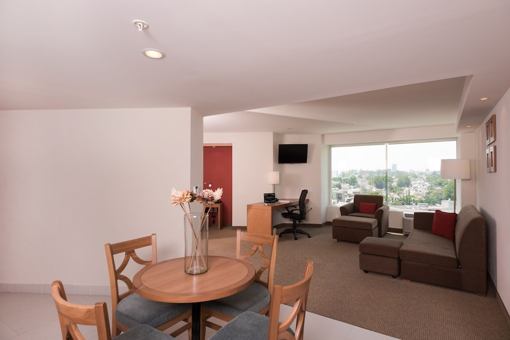 hampton inn by hilton guadalajara expo