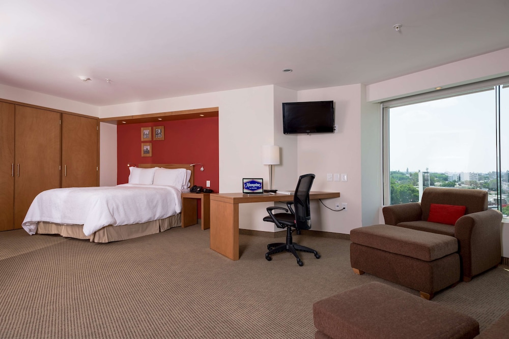hampton inn by hilton guadalajara expo