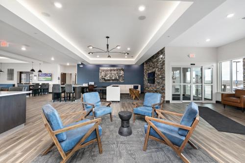 creekside hotel parkville