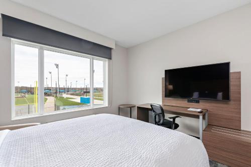 creekside hotel parkville