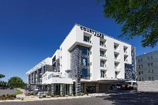courtyard by marriott richmond scotts addition