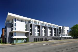 courtyard by marriott richmond scotts addition