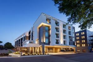 courtyard by marriott richmond scotts addition