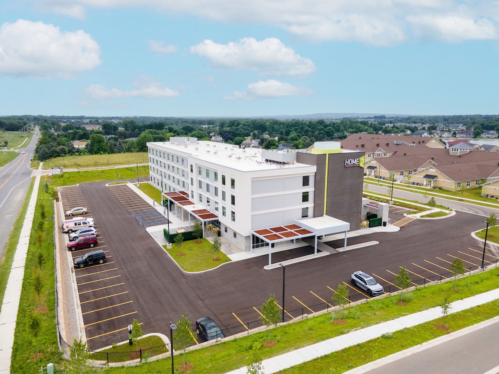 home2 suites by hilton grand rapids south