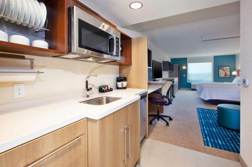 home2 suites by hilton grand rapids south