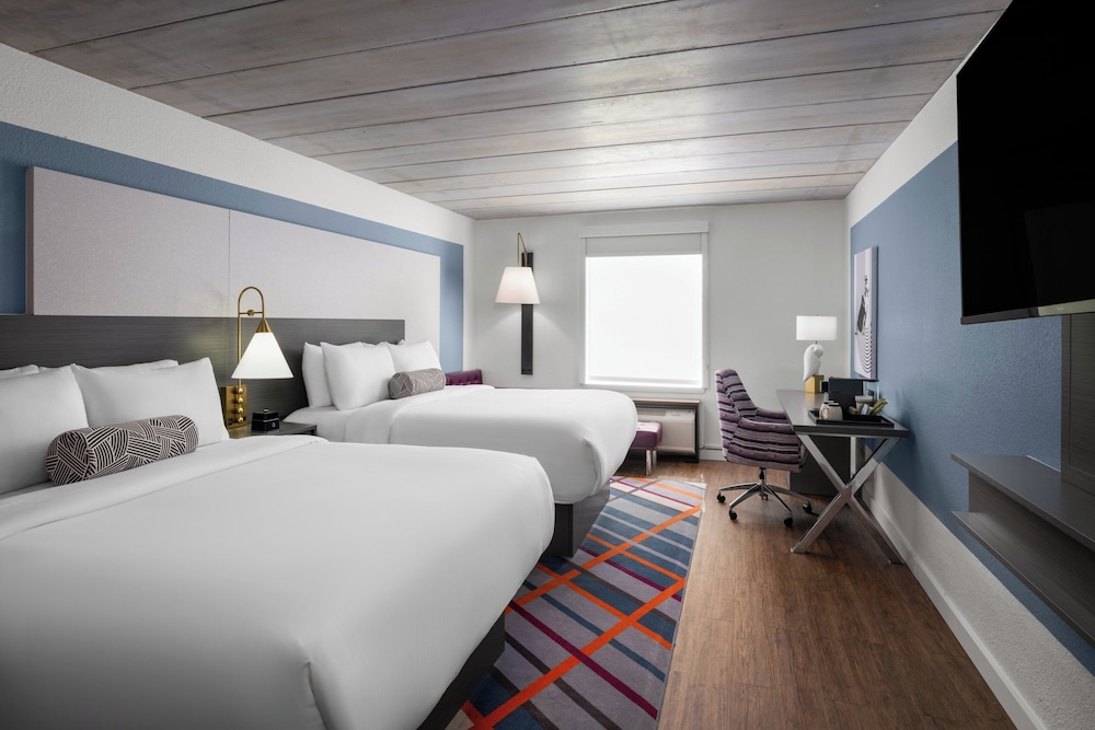 aggieland boutique hotel