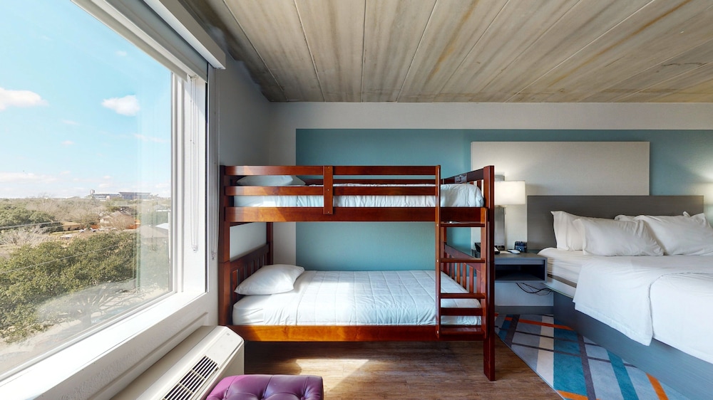 aggieland boutique hotel