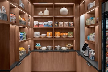 ac hotel vancouver waterfront