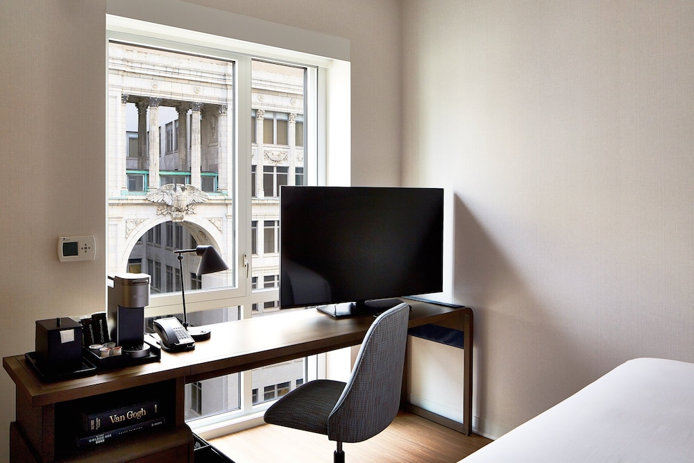 hotel indigo world trade center