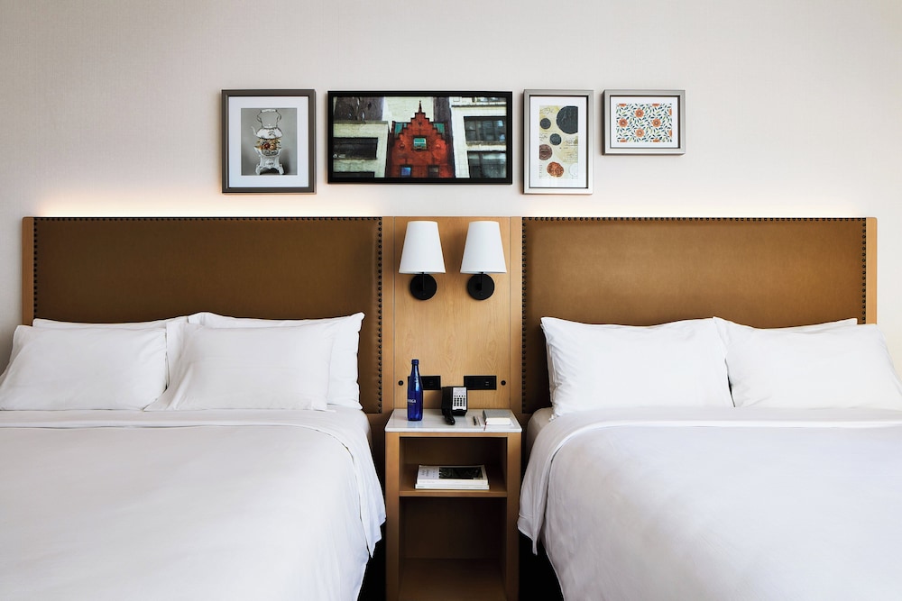 hotel indigo world trade center