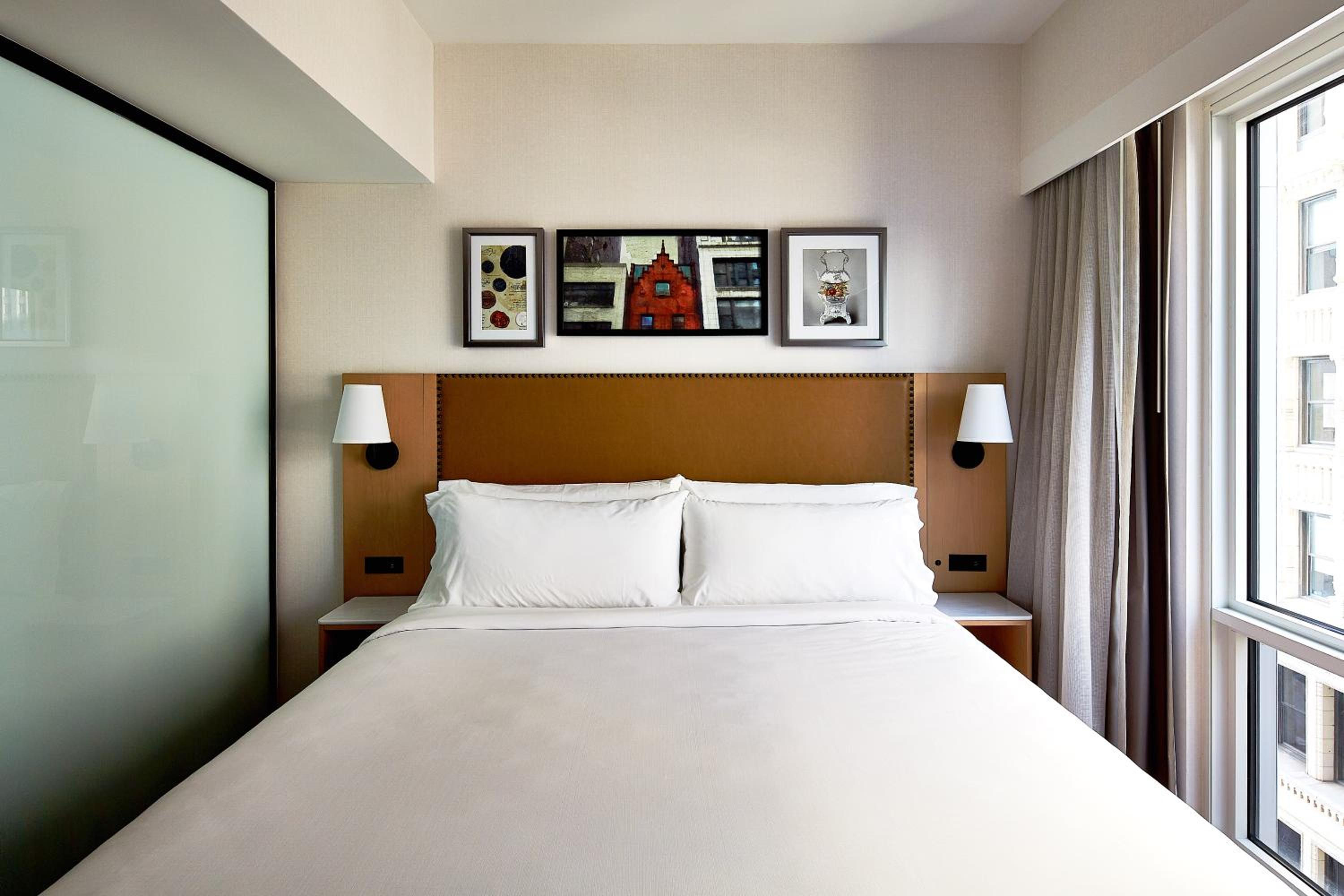 hotel indigo world trade center