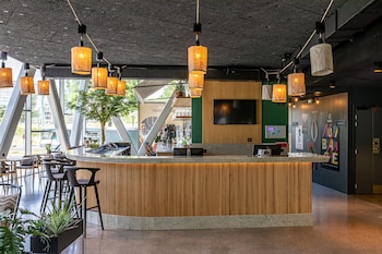 best western m treize paris asnieres