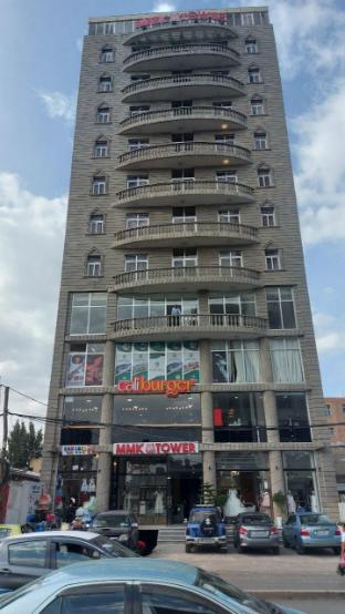 yellow apple hotel