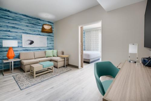 hyatt place panama city beach