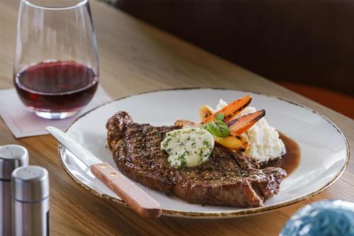 hyatt place panama city beach