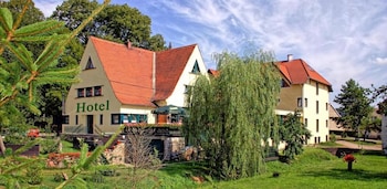hotel and restaurant 5 linden