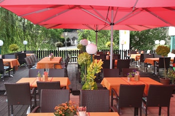hotel and restaurant 5 linden