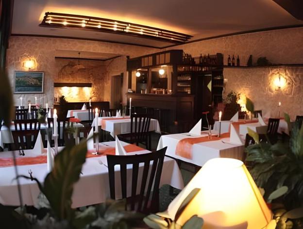 hotel and restaurant 5 linden