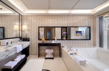 galaxy hotel