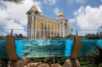 galaxy hotel