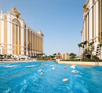galaxy hotel