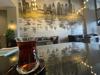 agora royal hotel