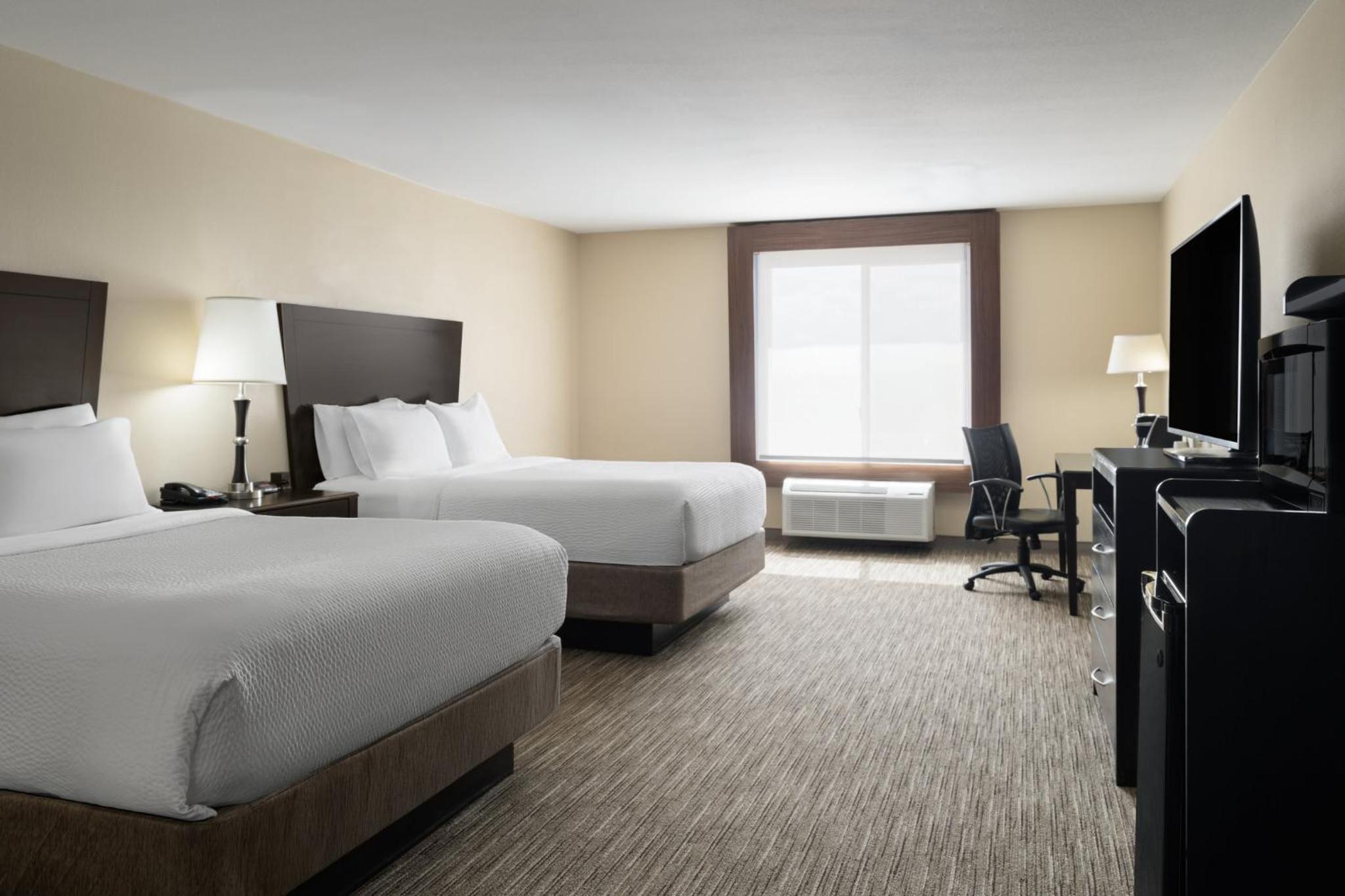 holiday inn express andsuites snyder by ihg