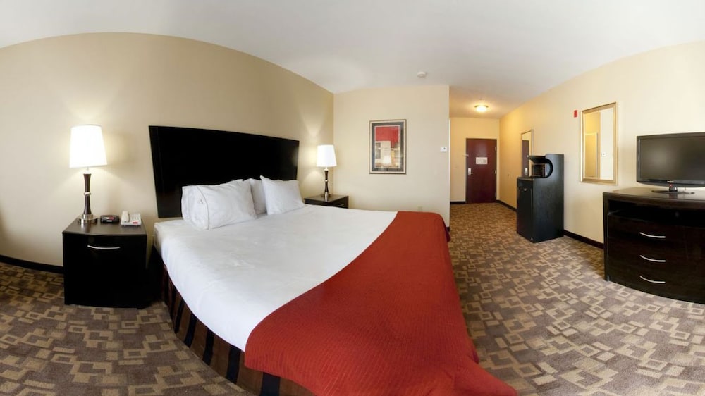 holiday inn express andsuites snyder by ihg